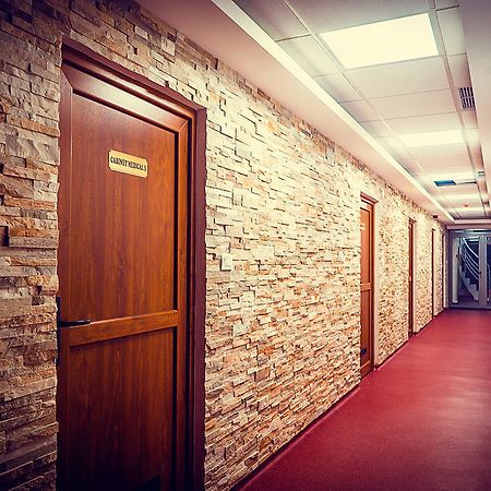 Perla Hotel Сленік-Молдова Екстер'єр фото